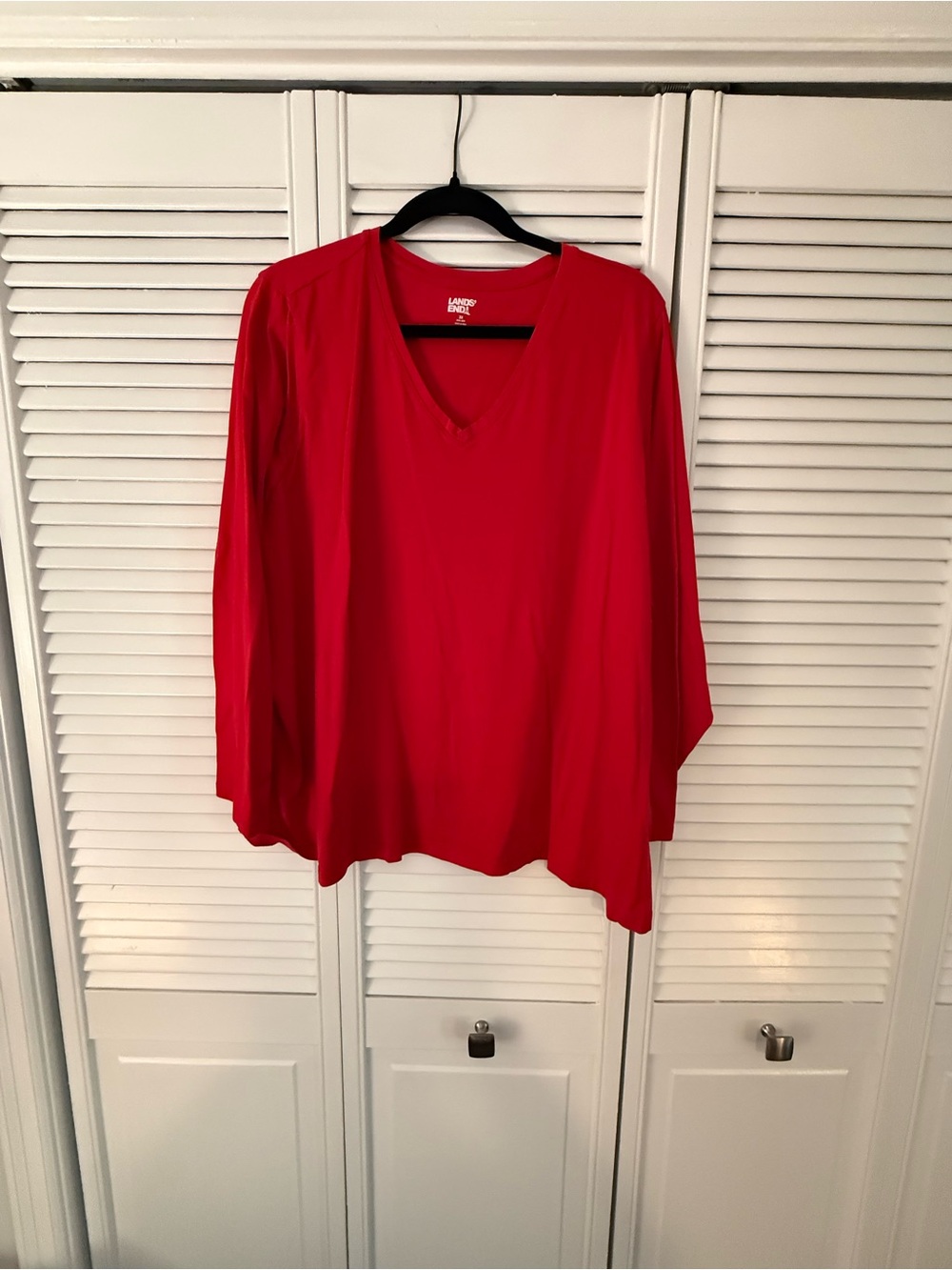 Lands' End Women's Bright Red V-Neck Long Sleeve Top